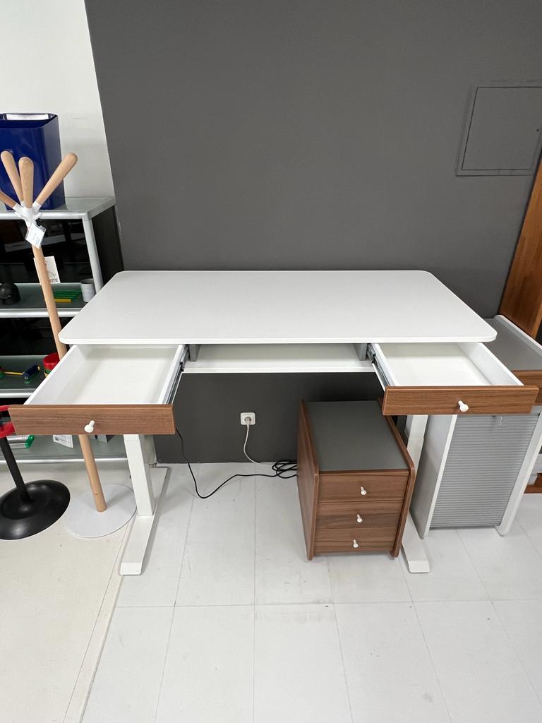 Stul H line3 - Delso - dětský, kancelářský a bytový nábytek
